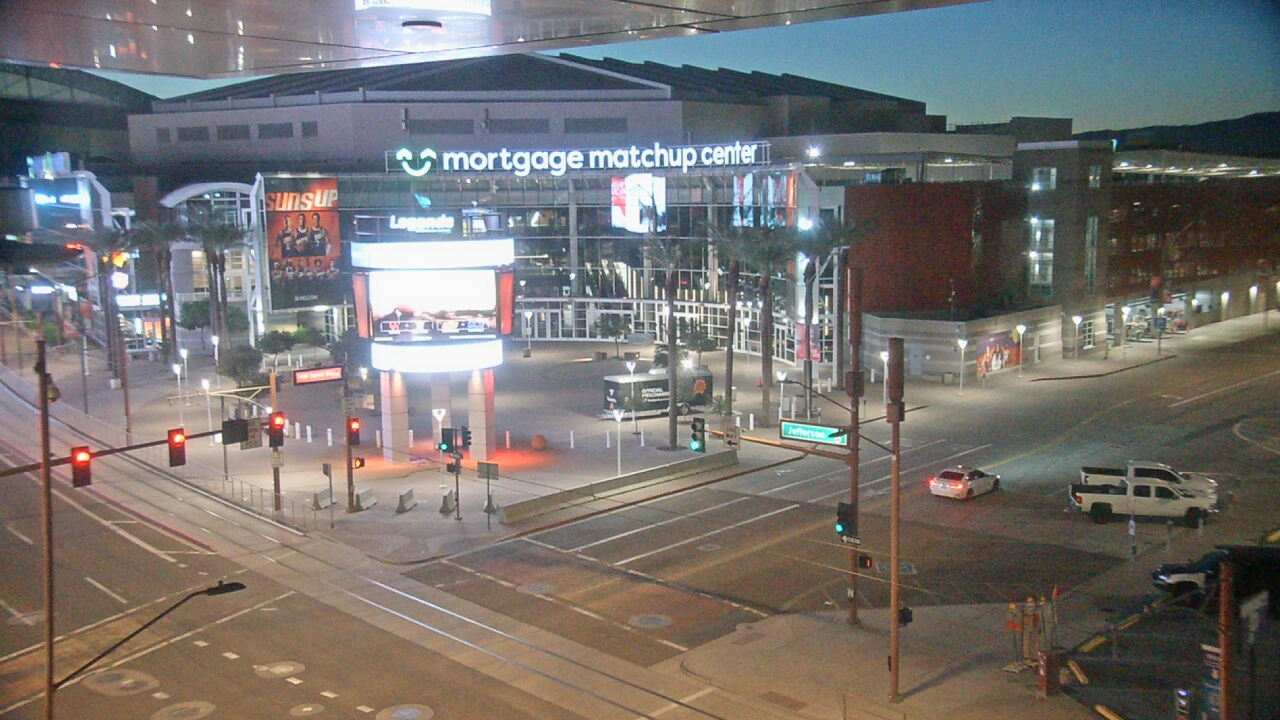 Thumbnail for current weather camera view from Palomar Hotel in Phoenix, Arizona