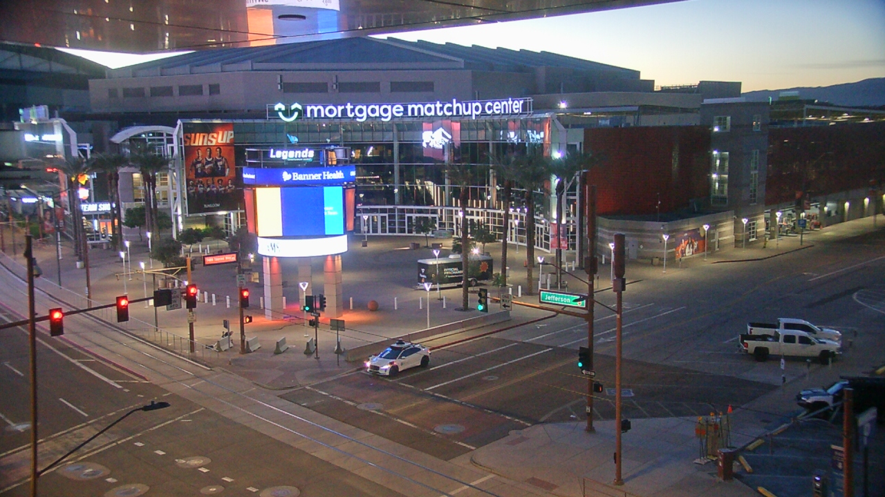 Thumbnail for current weather camera view from Palomar Hotel in Phoenix, Arizona