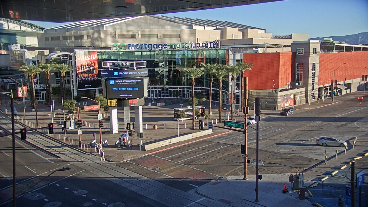 Thumbnail for current weather camera view from Palomar Hotel in Phoenix, Arizona