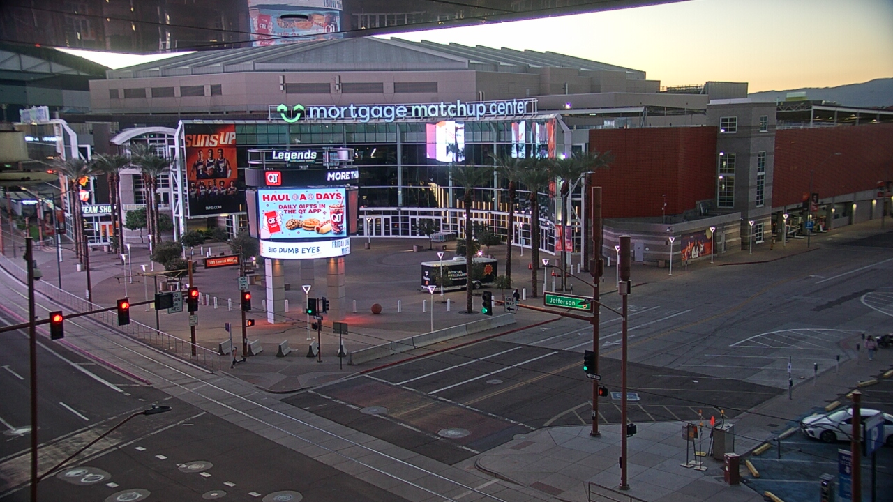 Thumbnail for current weather camera view from Palomar Hotel in Phoenix, Arizona