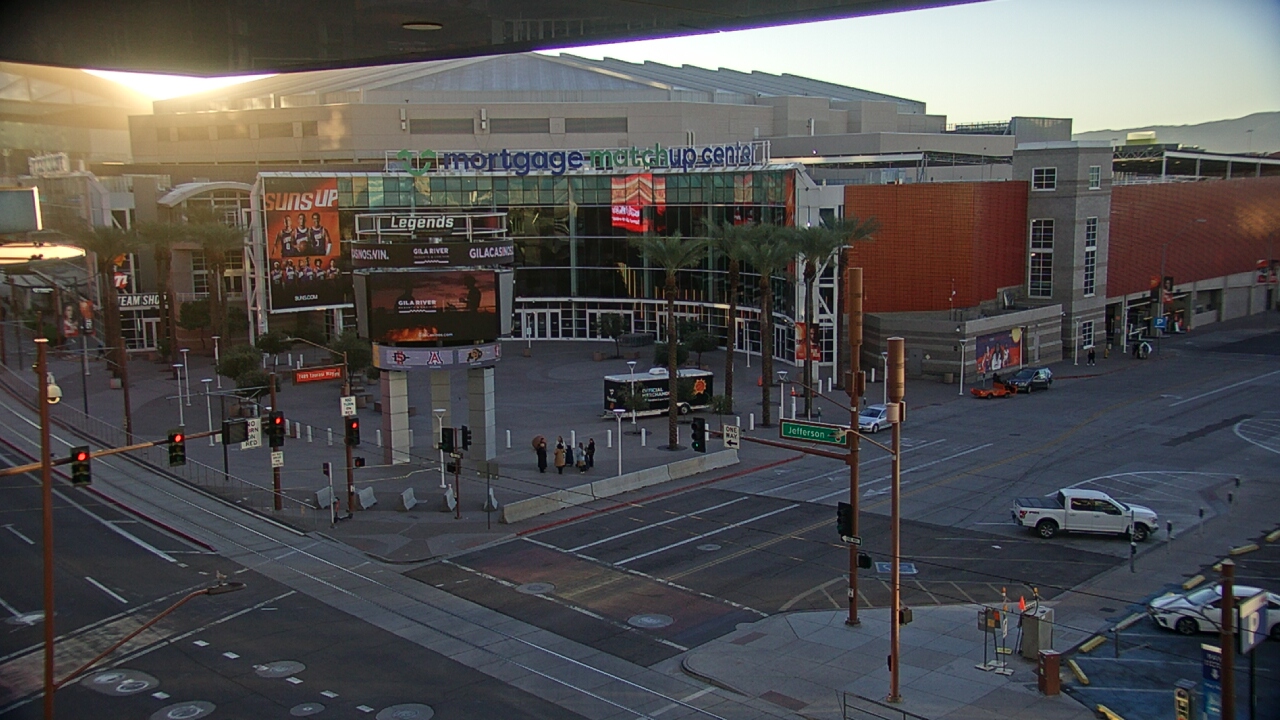 Thumbnail for current weather camera view from Palomar Hotel in Phoenix, Arizona