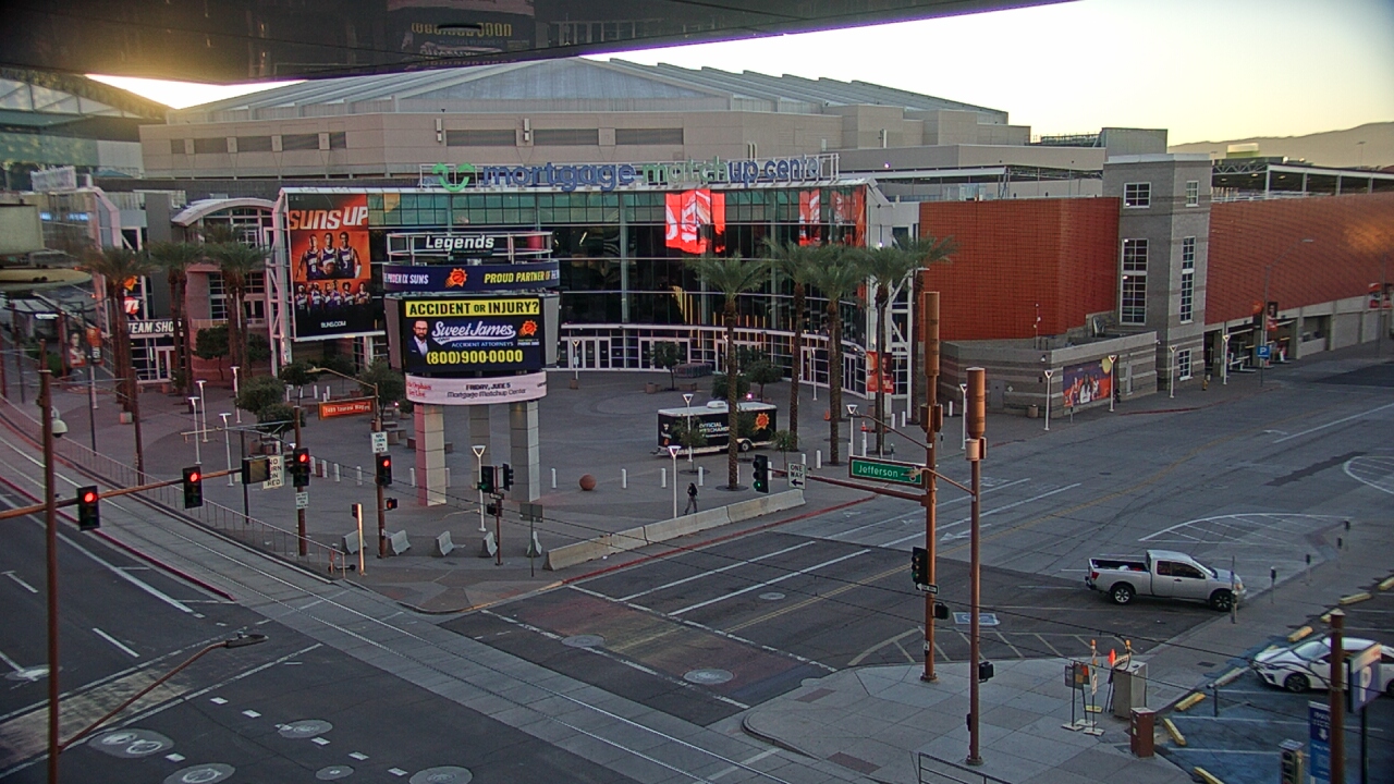 Thumbnail for current weather camera view from Palomar Hotel in Phoenix, Arizona
