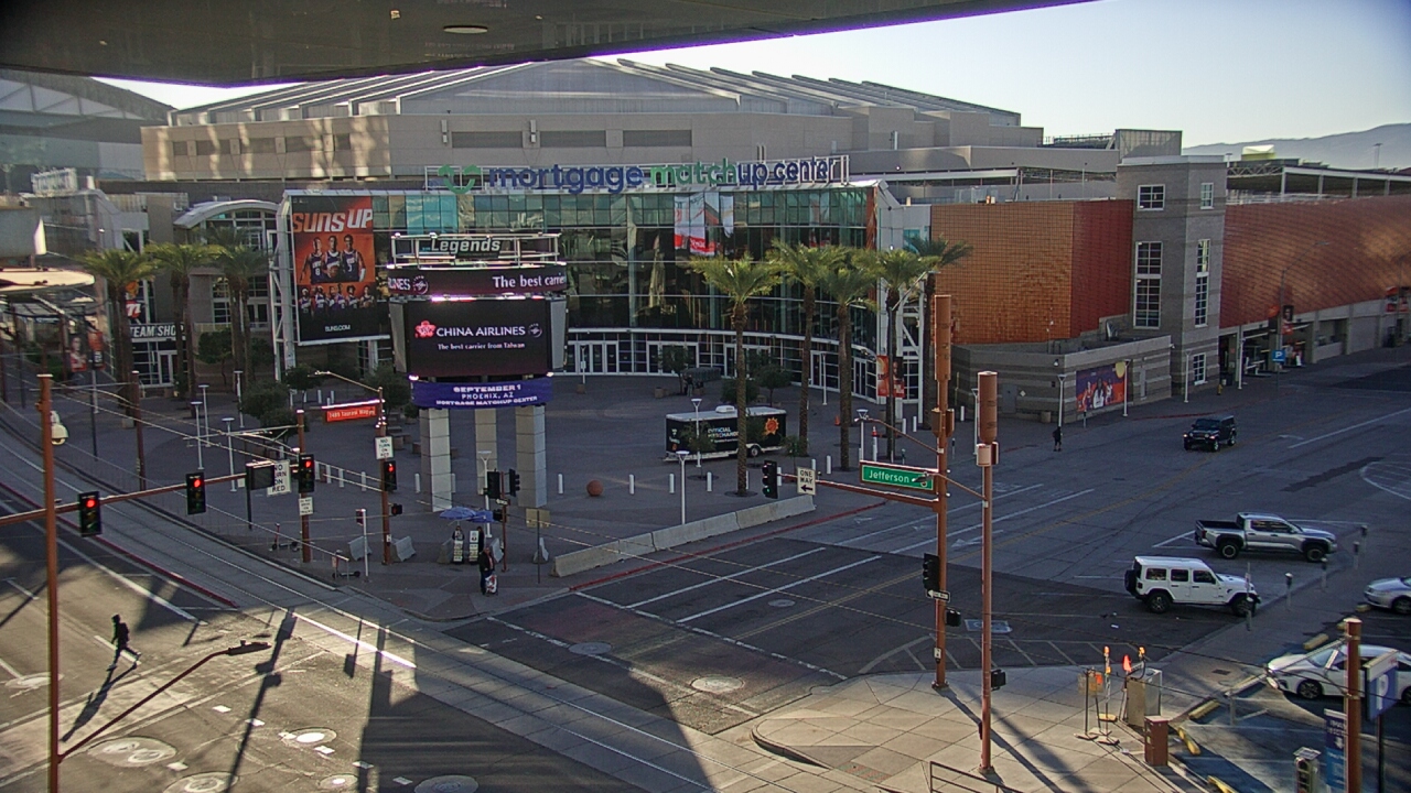 Thumbnail for current weather camera view from Palomar Hotel in Phoenix, Arizona
