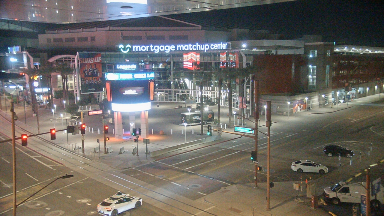 Thumbnail for current weather camera view from Palomar Hotel in Phoenix, Arizona