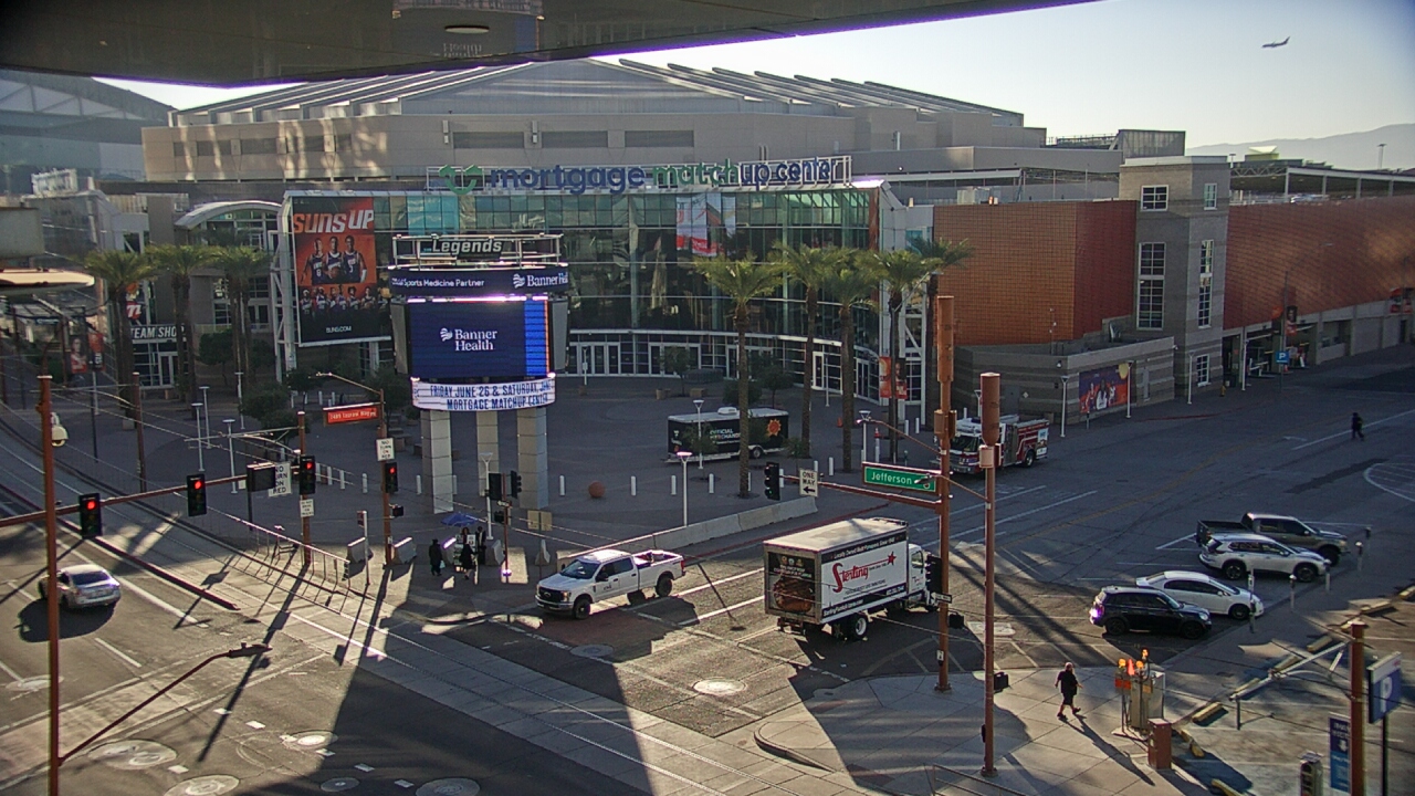 Thumbnail for current weather camera view from Palomar Hotel in Phoenix, Arizona