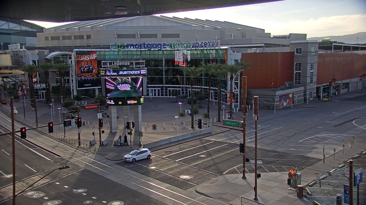 Thumbnail for current weather camera view from Palomar Hotel in Phoenix, Arizona