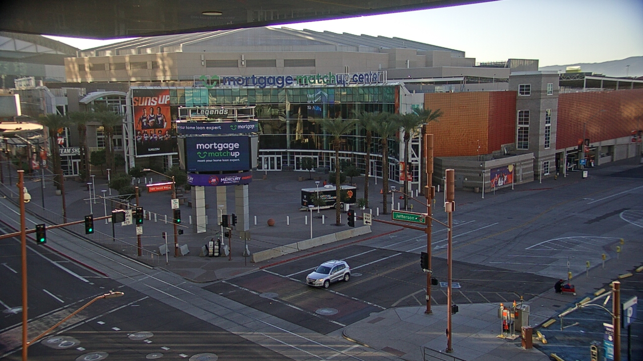 Thumbnail for current weather camera view from Palomar Hotel in Phoenix, Arizona