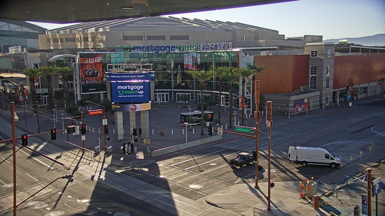 Thumbnail for current weather camera view from Palomar Hotel in Phoenix, Arizona