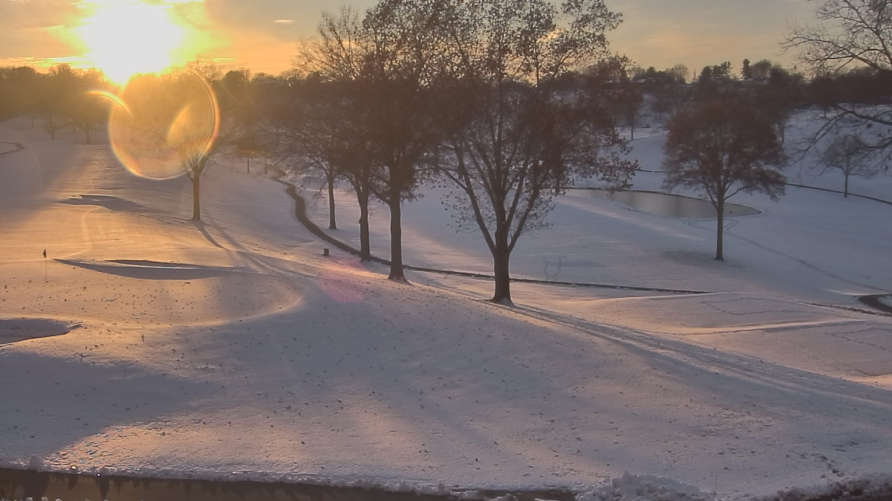 Thumbnail for current weather camera view from St Clair Country Club in Upper St. Clair, Pennsylvania