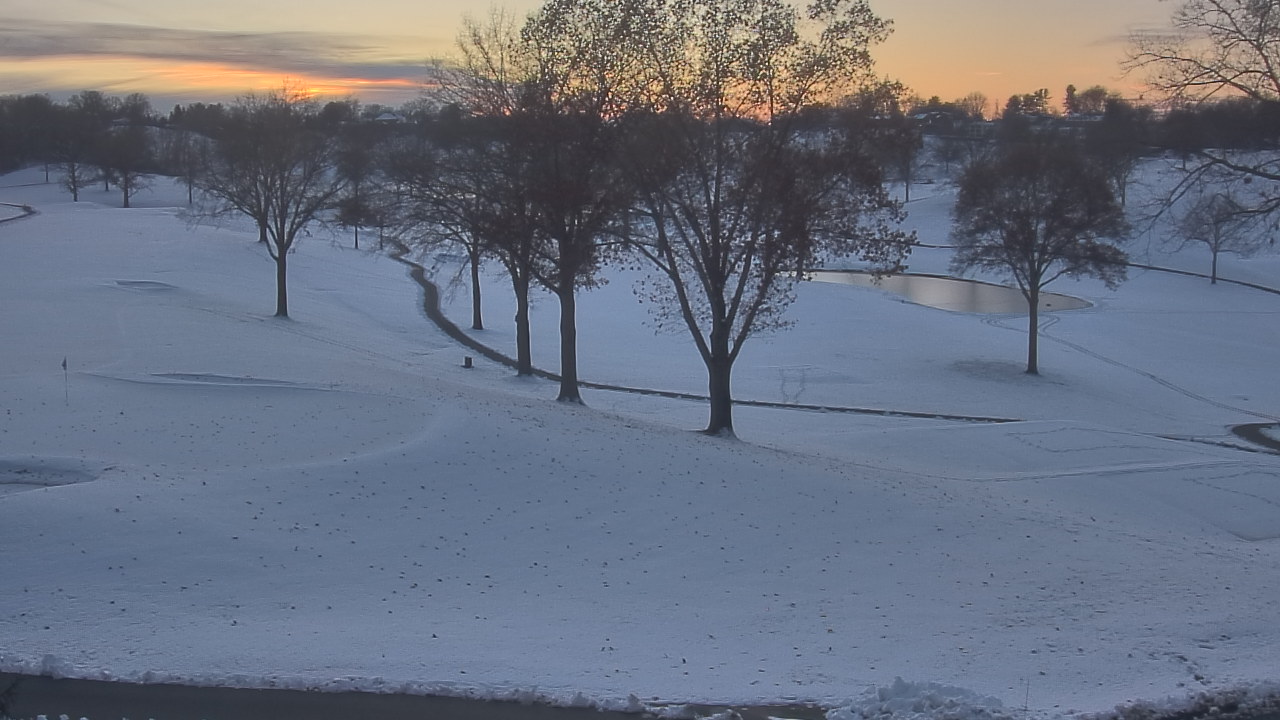 Thumbnail for current weather camera view from St Clair Country Club in Upper St. Clair, Pennsylvania