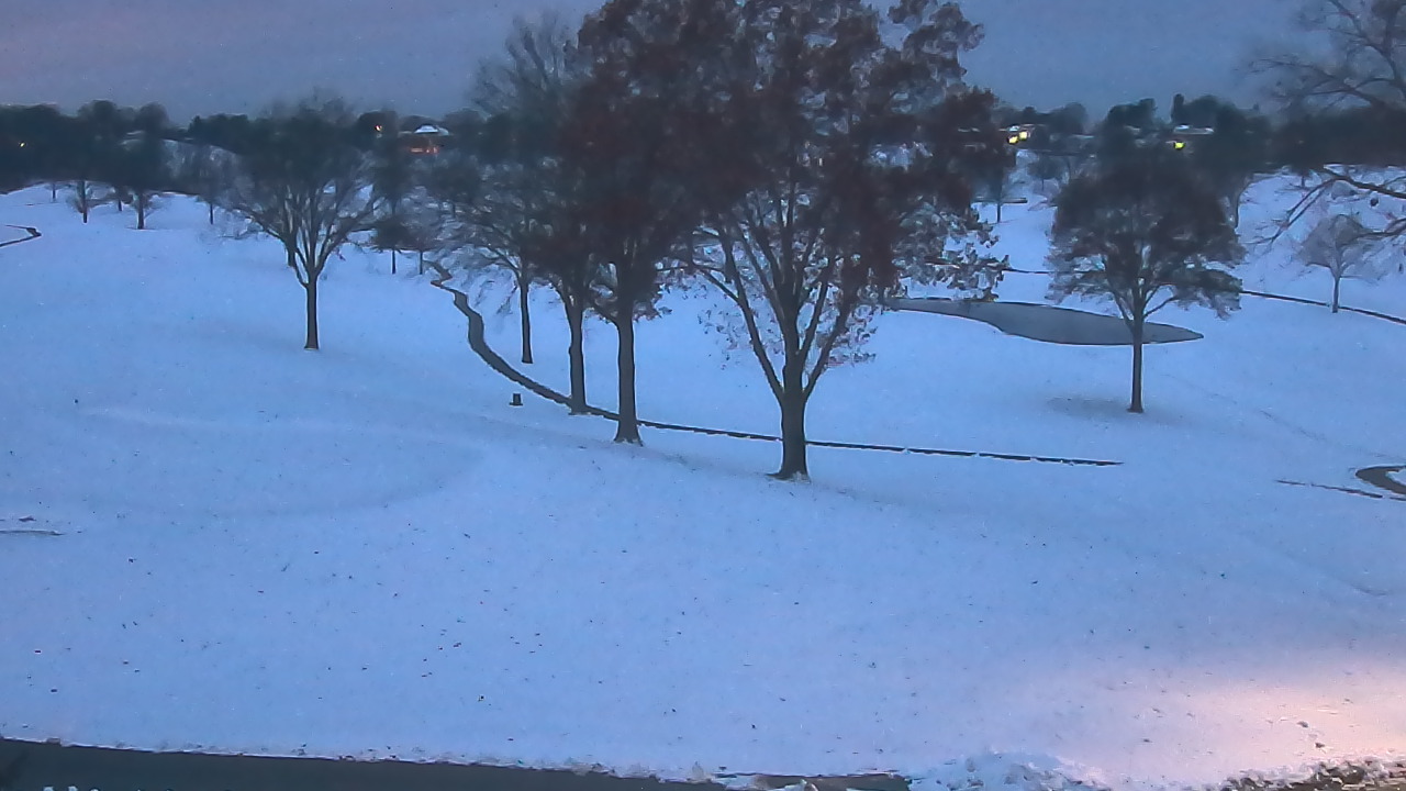 Thumbnail for current weather camera view from St Clair Country Club in Upper St. Clair, Pennsylvania