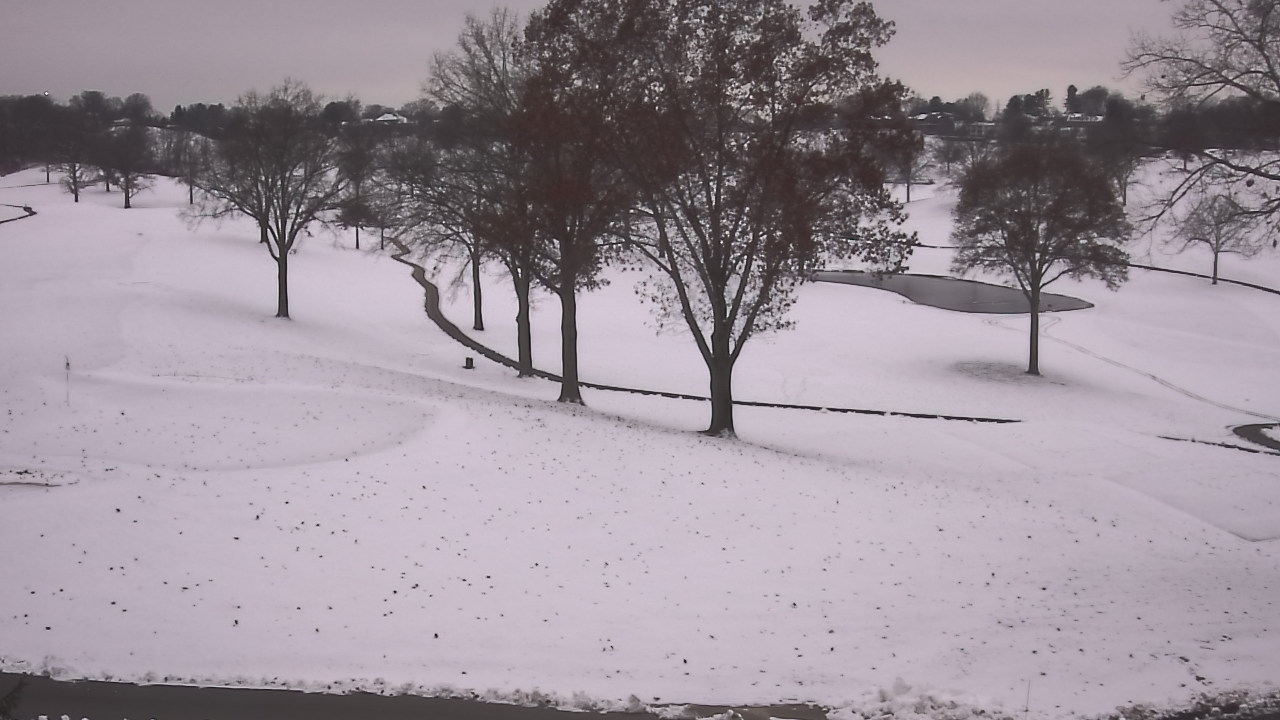 Thumbnail for current weather camera view from St Clair Country Club in Upper St. Clair, Pennsylvania