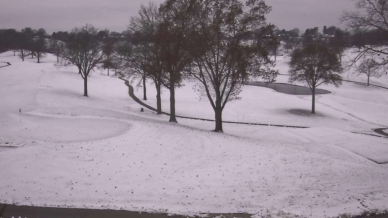 Thumbnail for current weather camera view from St Clair Country Club in Upper St. Clair, Pennsylvania