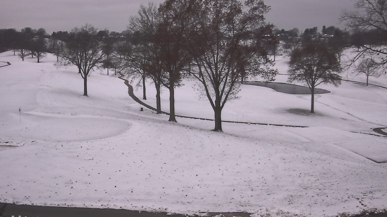 Thumbnail for current weather camera view from St Clair Country Club in Upper St. Clair, Pennsylvania