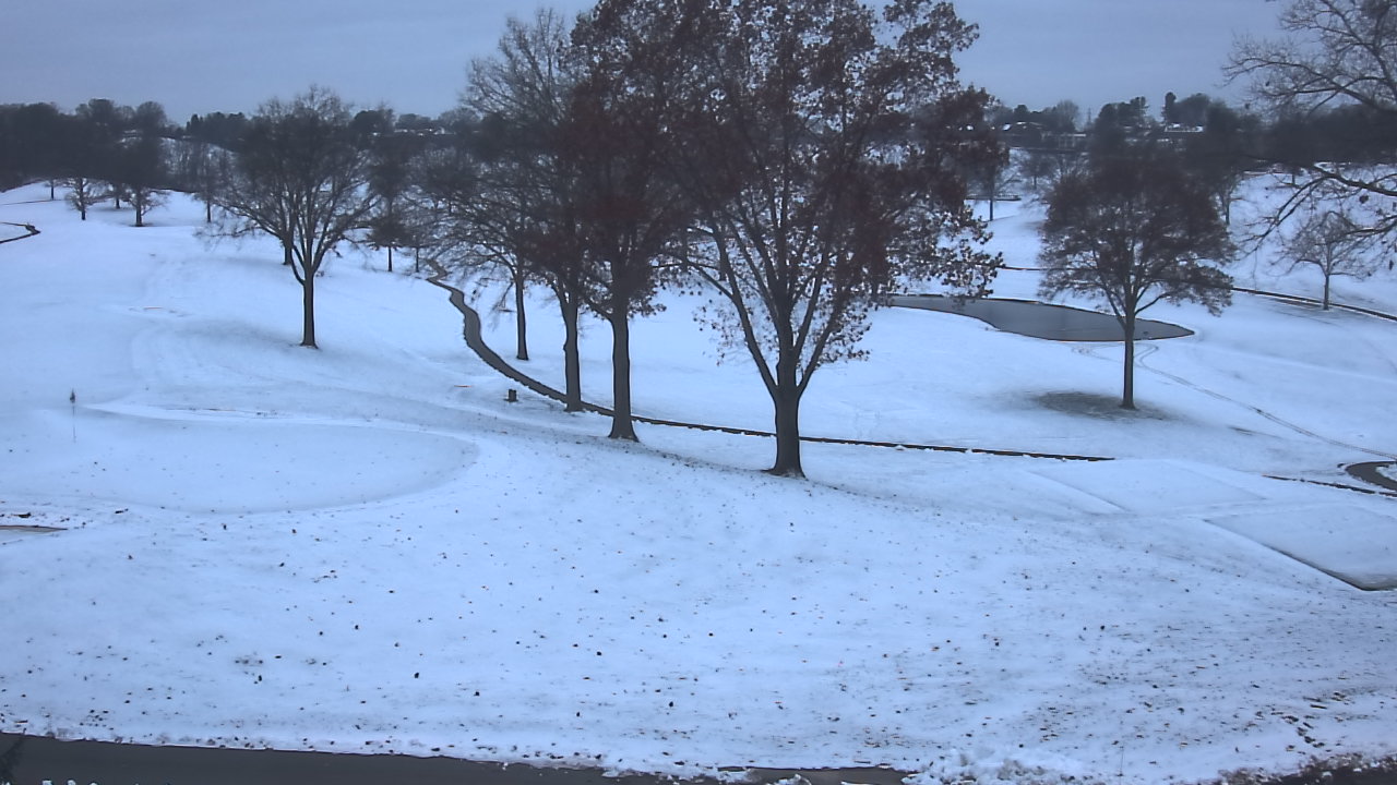 Thumbnail for current weather camera view from St Clair Country Club in Upper St. Clair, Pennsylvania