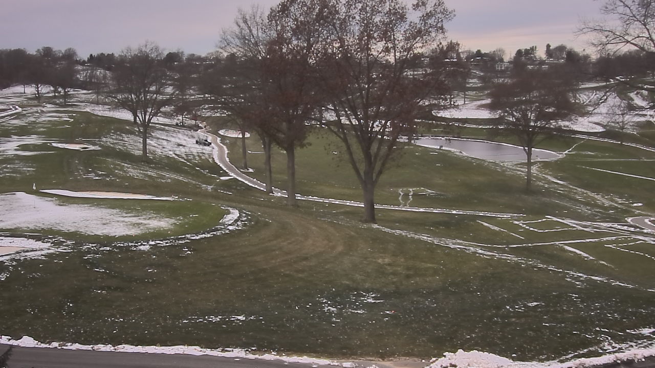 Thumbnail for current weather camera view from St Clair Country Club in Upper St. Clair, Pennsylvania