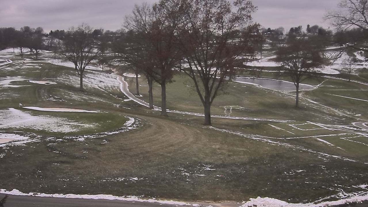 Thumbnail for current weather camera view from St Clair Country Club in Upper St. Clair, Pennsylvania