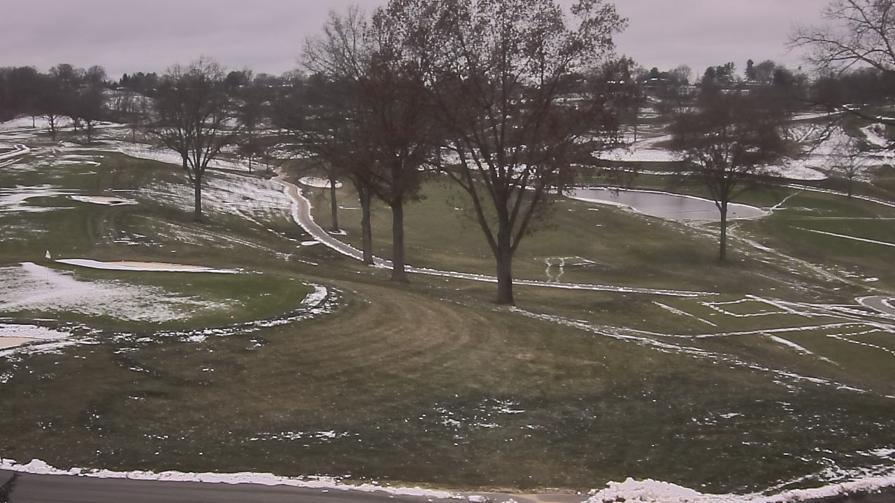 Thumbnail for current weather camera view from St Clair Country Club in Upper St. Clair, Pennsylvania