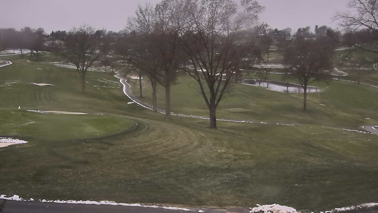 Thumbnail for current weather camera view from St Clair Country Club in Upper St. Clair, Pennsylvania