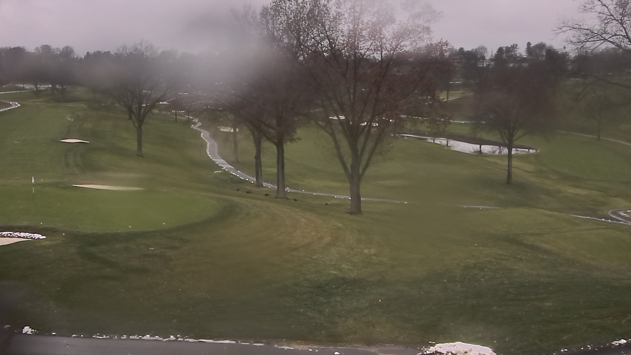 Thumbnail for current weather camera view from St Clair Country Club in Upper St. Clair, Pennsylvania