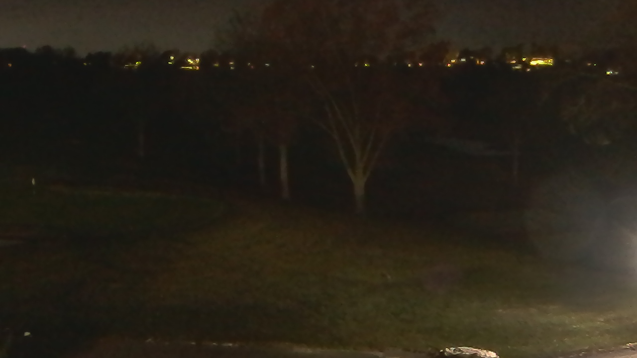 Thumbnail for current weather camera view from St Clair Country Club in Upper St. Clair, Pennsylvania
