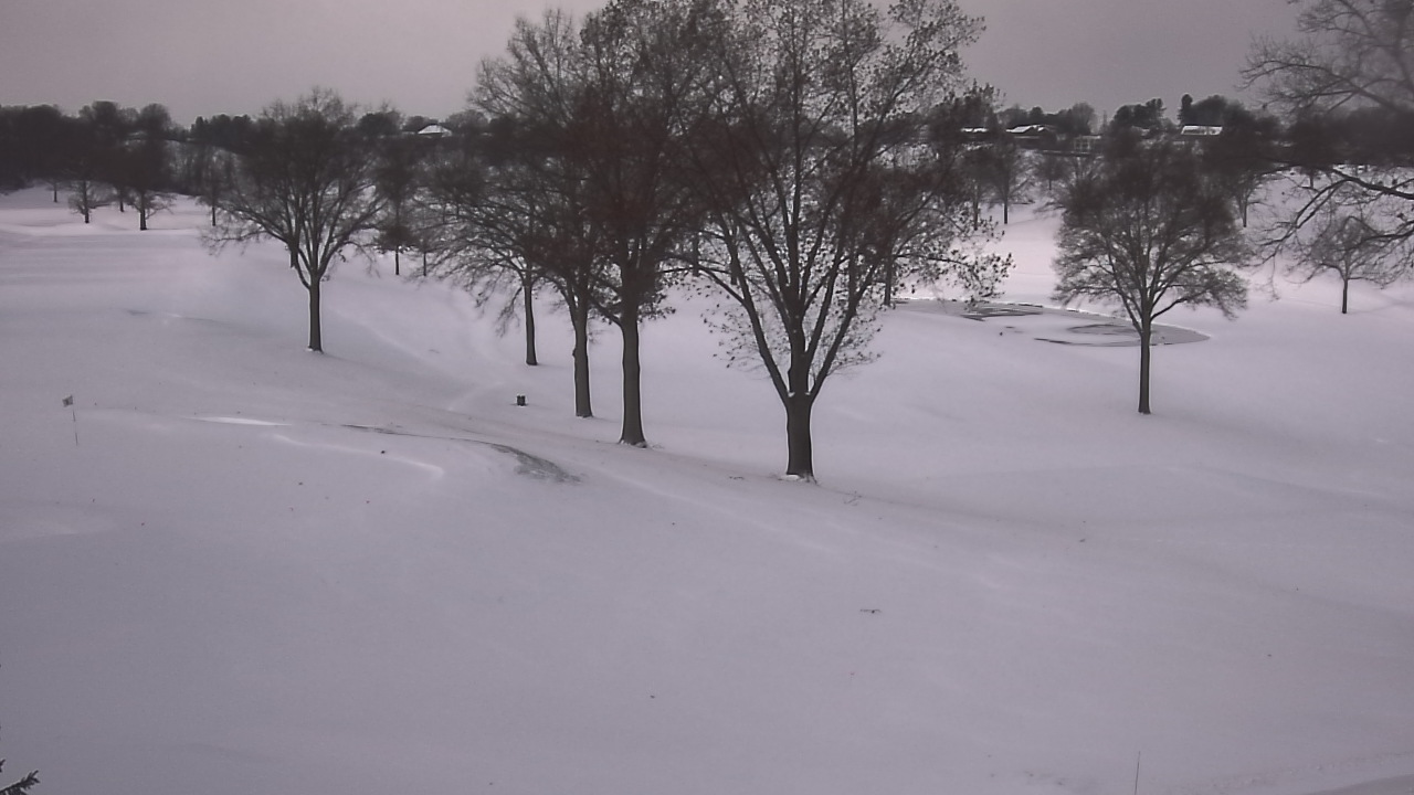 Thumbnail for current weather camera view from St Clair Country Club in Upper St. Clair, Pennsylvania