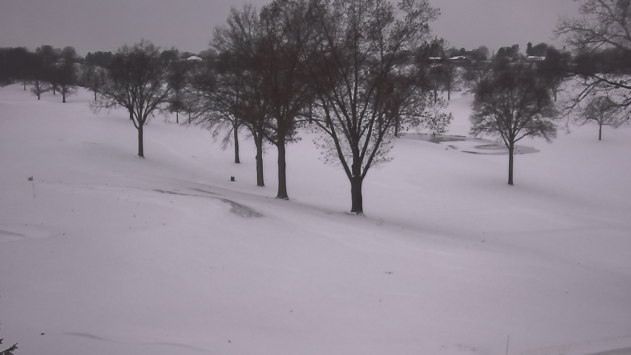 Thumbnail for current weather camera view from St Clair Country Club in Upper St. Clair, Pennsylvania