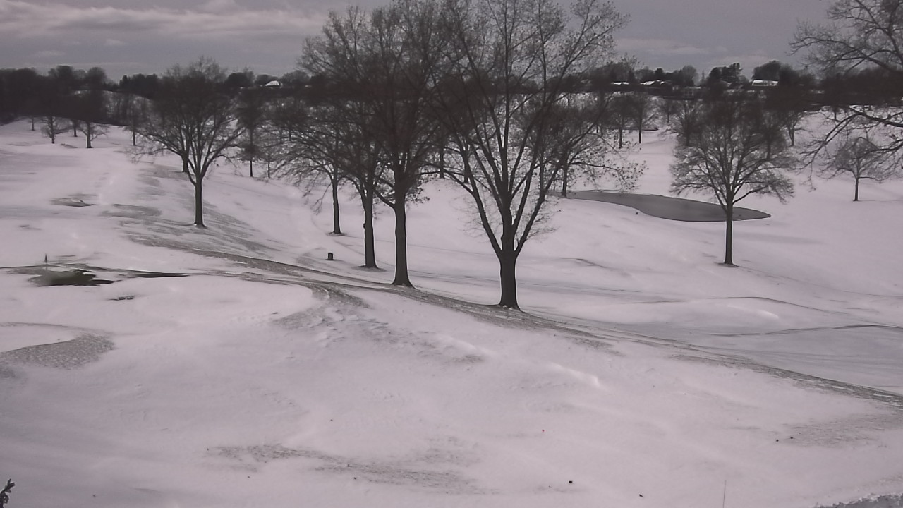 Thumbnail for current weather camera view from St Clair Country Club in Upper St. Clair, Pennsylvania
