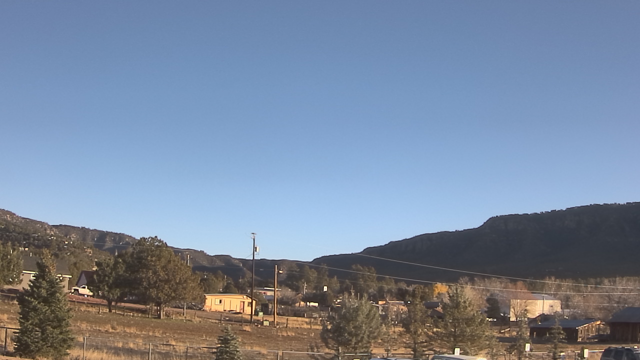 Thumbnail for current weather camera view from Pine Strawberry Elementary School 12 in Pine, Arizona