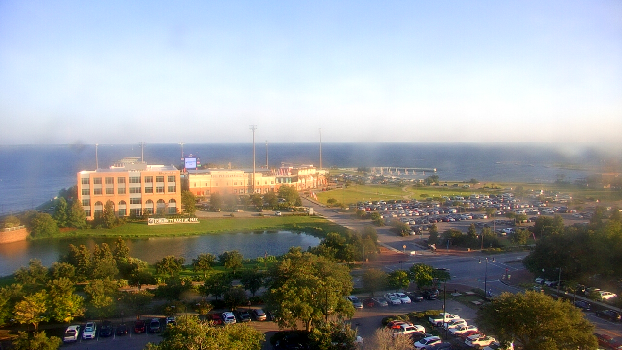Thumbnail for current weather camera view from City of Pensacola City Hall in Pensacola, Florida