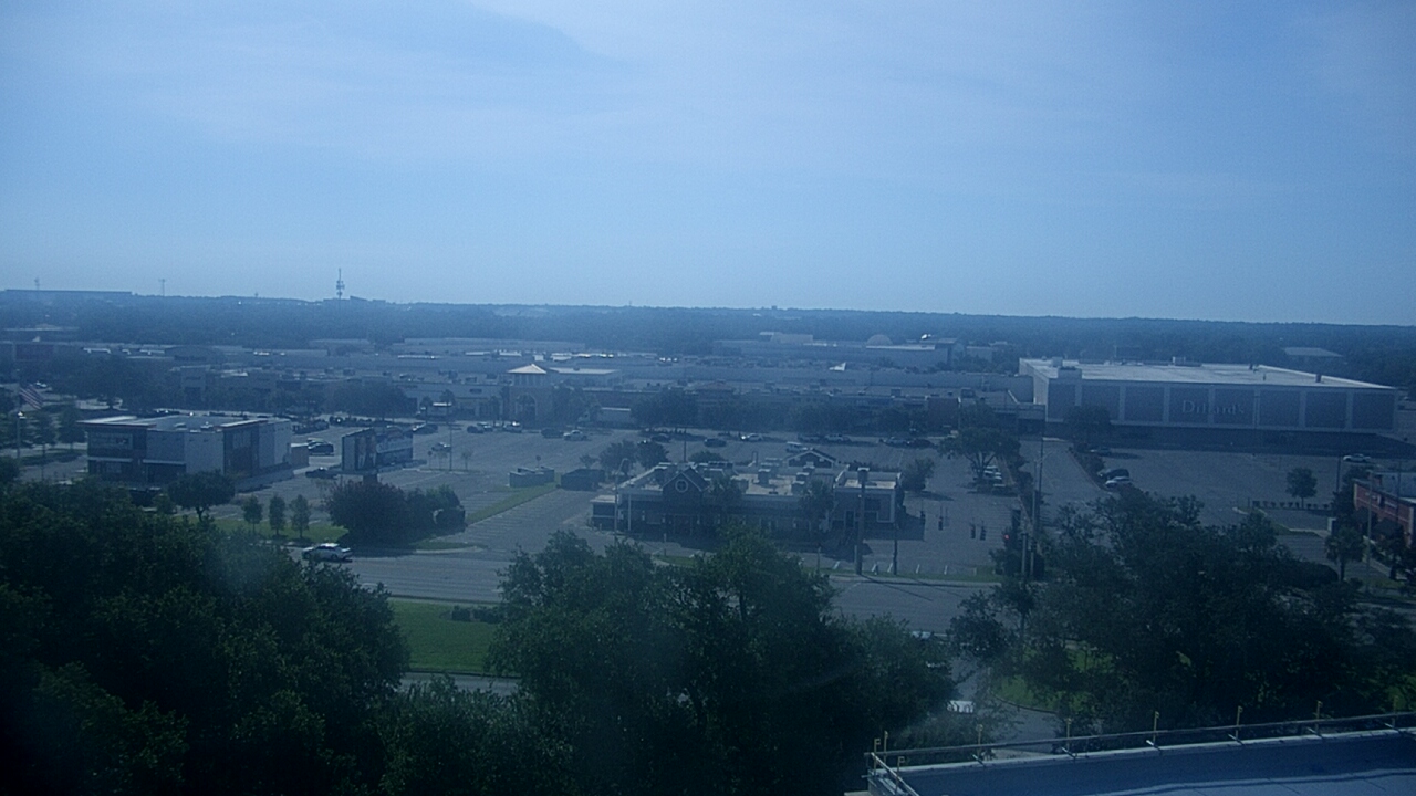 Thumbnail for current weather camera view from Sacred Heart Hospital in Pensacola, Florida