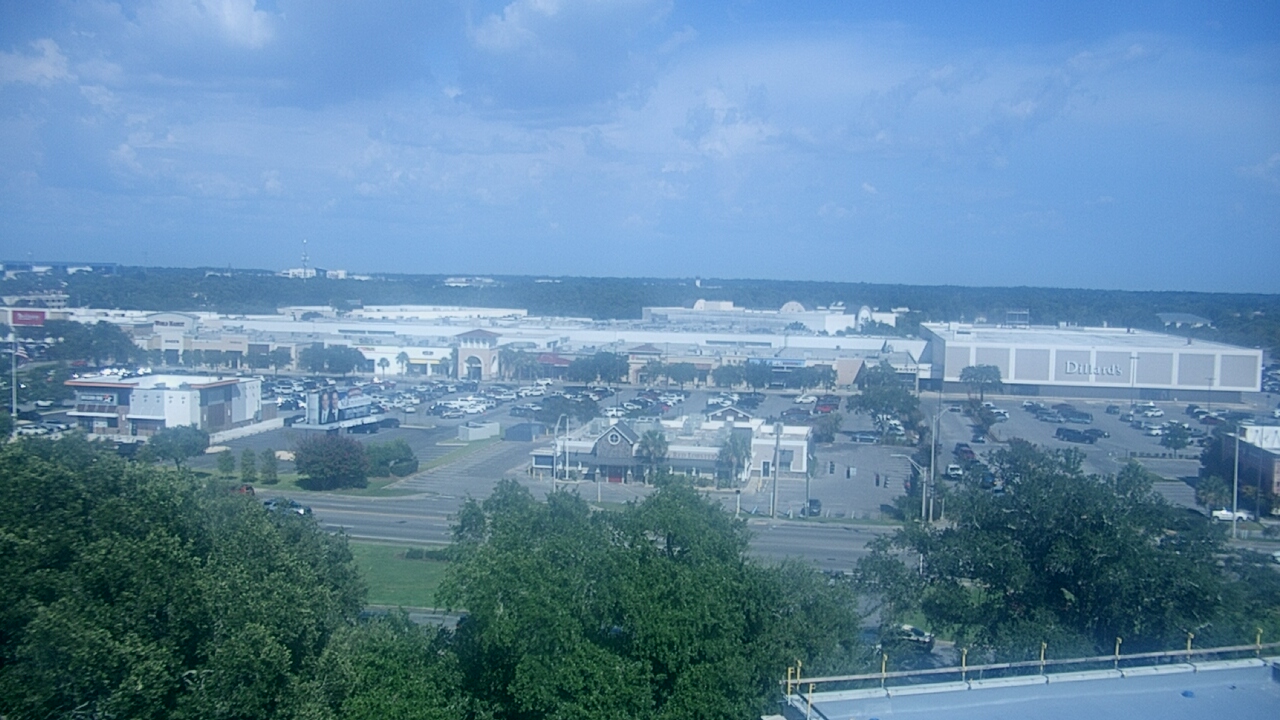 Thumbnail for current weather camera view from Sacred Heart Hospital in Pensacola, Florida