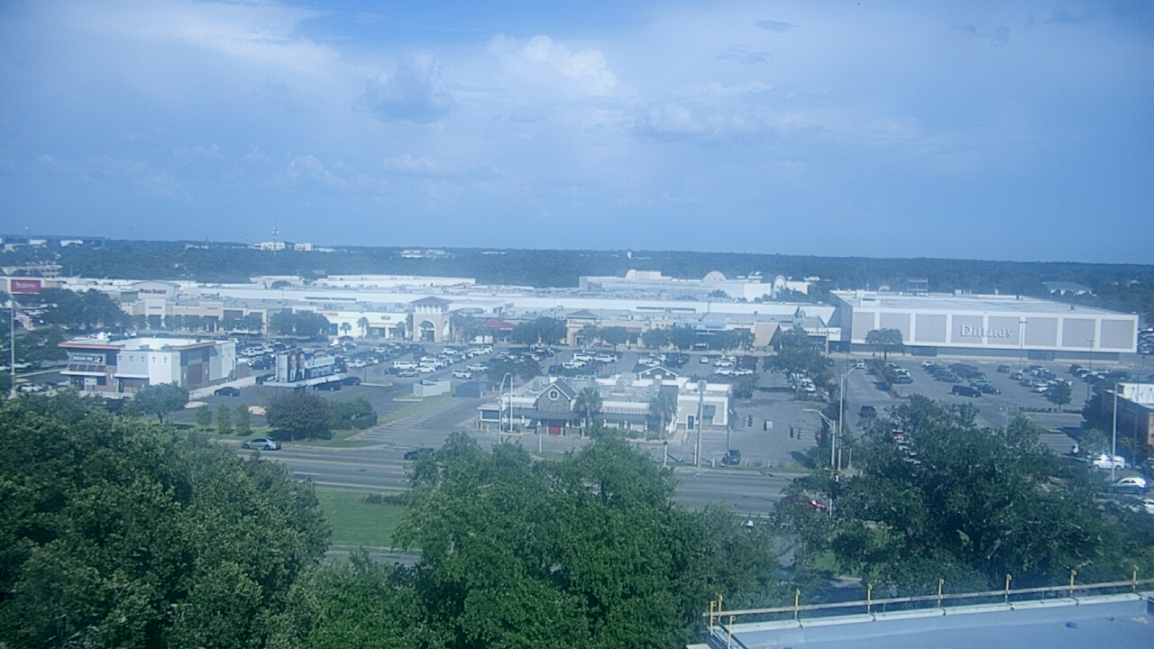 Thumbnail for current weather camera view from Sacred Heart Hospital in Pensacola, Florida