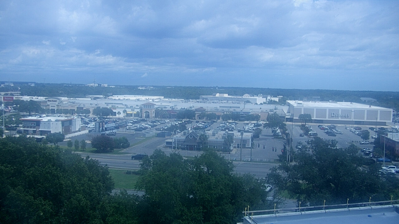 Thumbnail for current weather camera view from Sacred Heart Hospital in Pensacola, Florida