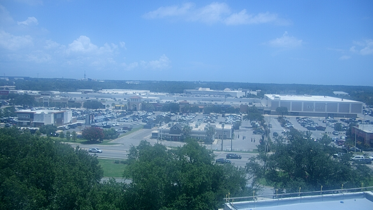 Thumbnail for current weather camera view from Sacred Heart Hospital in Pensacola, Florida
