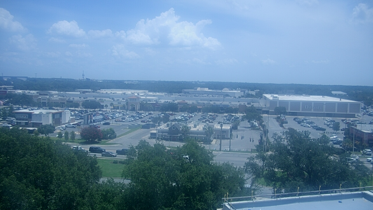 Thumbnail for current weather camera view from Sacred Heart Hospital in Pensacola, Florida