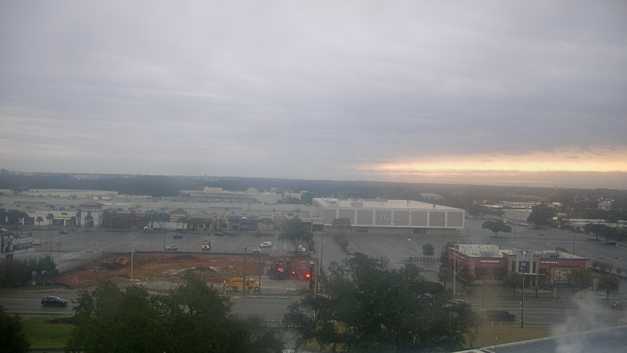 Thumbnail for current weather camera view from Sacred Heart Hospital in Pensacola, Florida