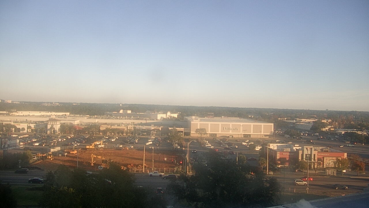 Thumbnail for current weather camera view from Sacred Heart Hospital in Pensacola, Florida