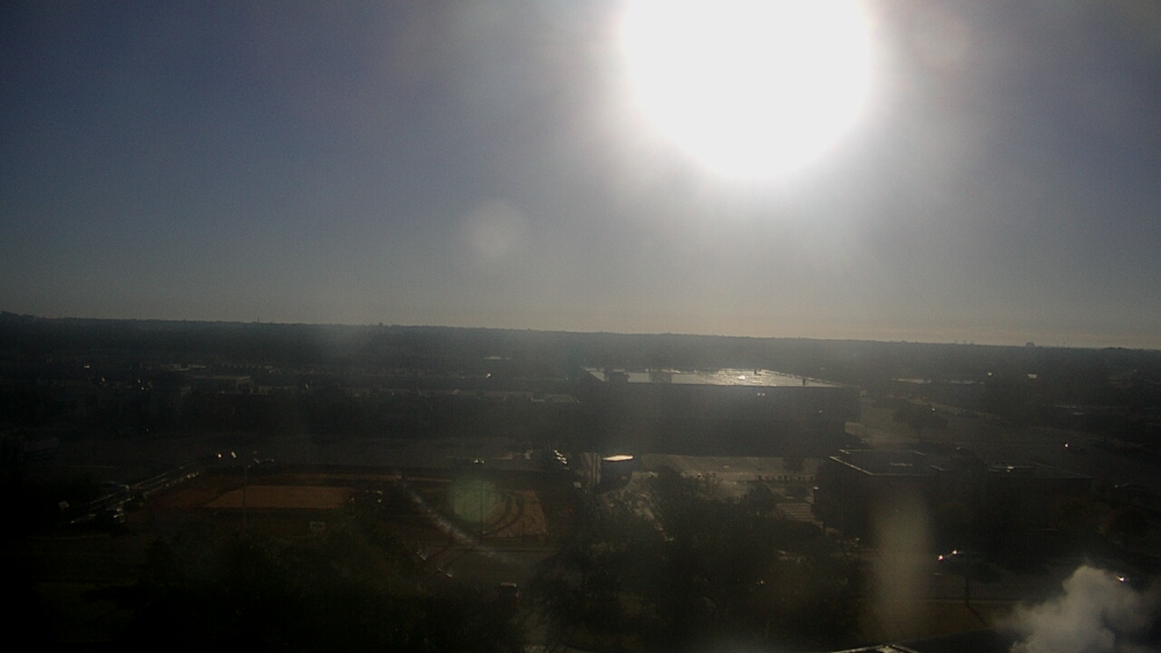 Thumbnail for current weather camera view from Sacred Heart Hospital in Pensacola, Florida