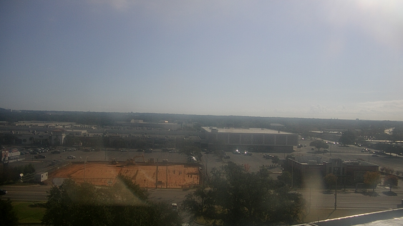 Thumbnail for current weather camera view from Sacred Heart Hospital in Pensacola, Florida