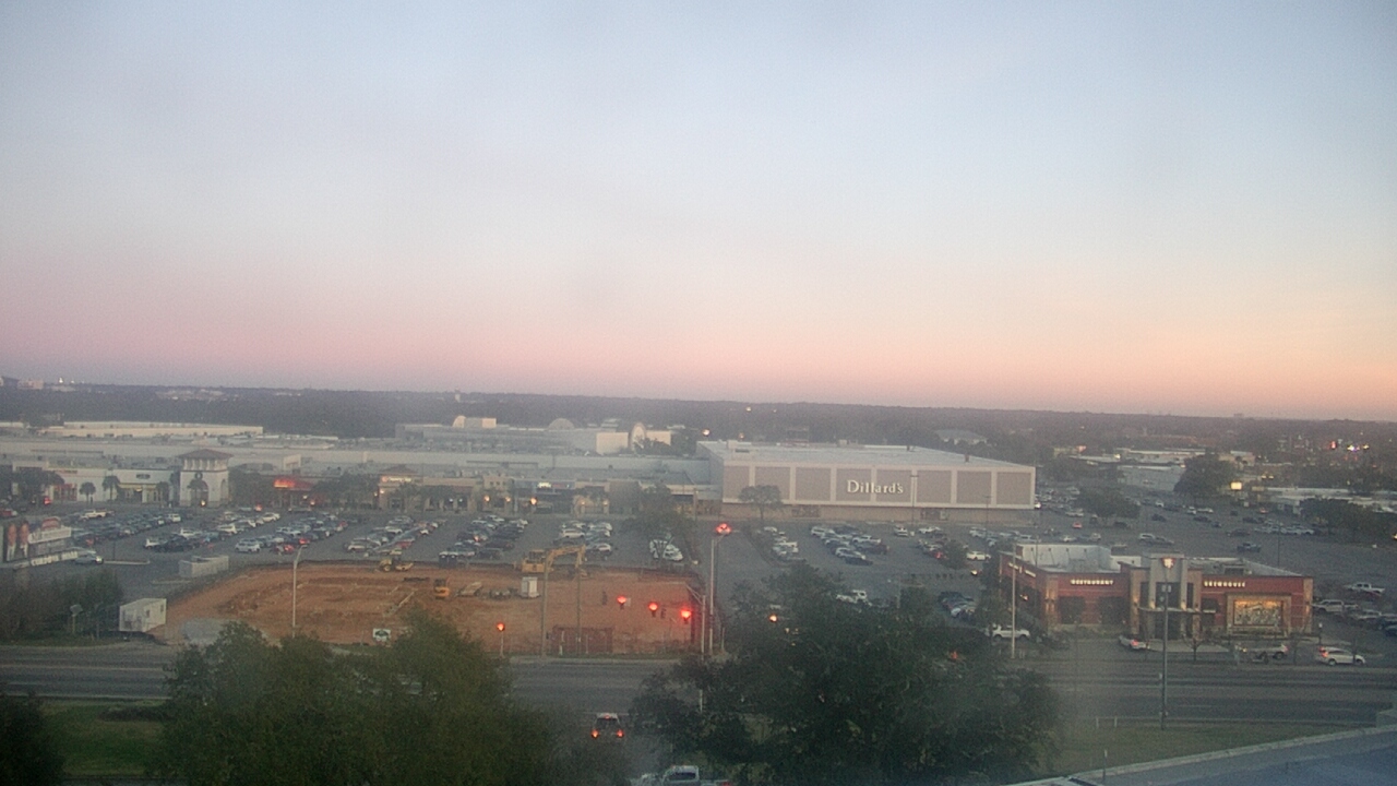 Thumbnail for current weather camera view from Sacred Heart Hospital in Pensacola, Florida