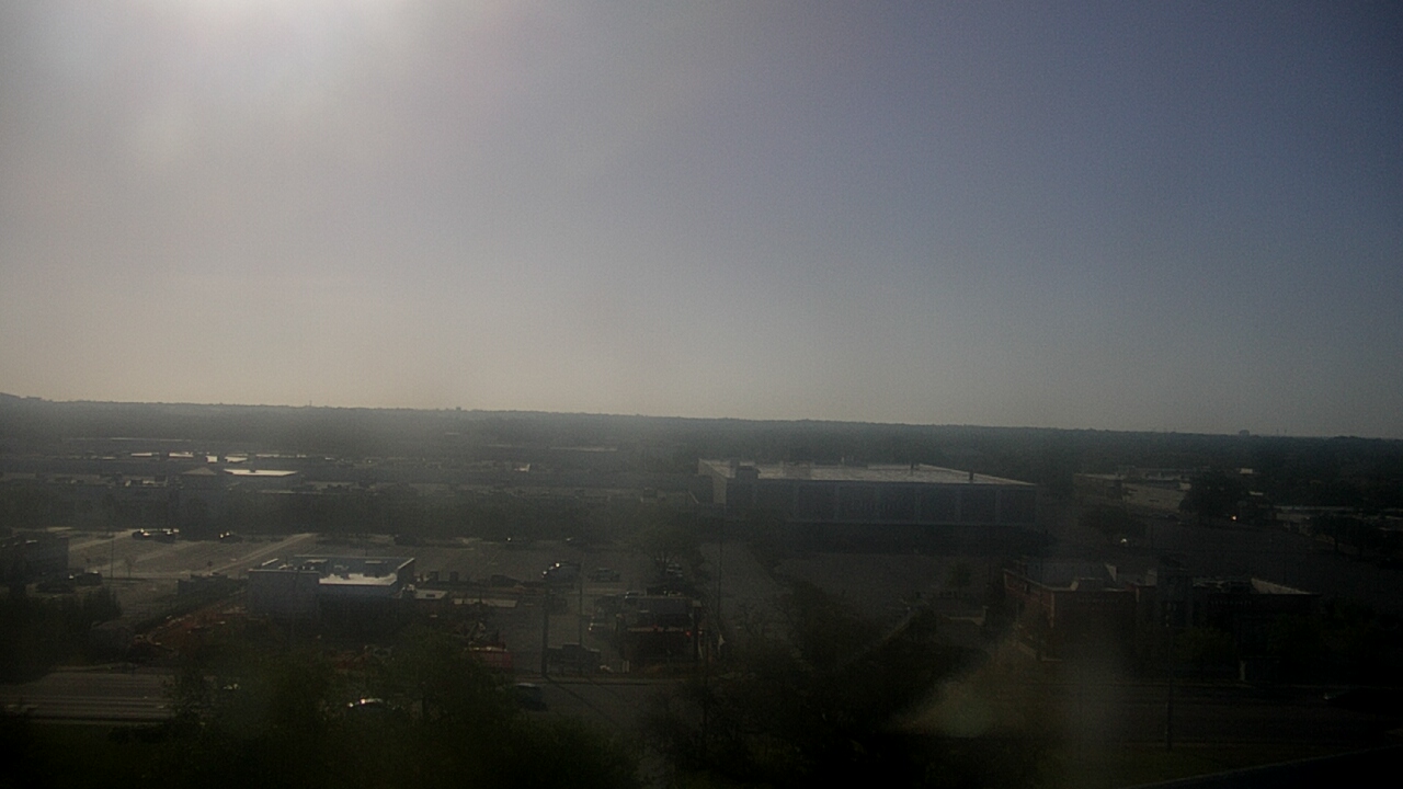 Thumbnail for current weather camera view from Sacred Heart Hospital in Pensacola, Florida