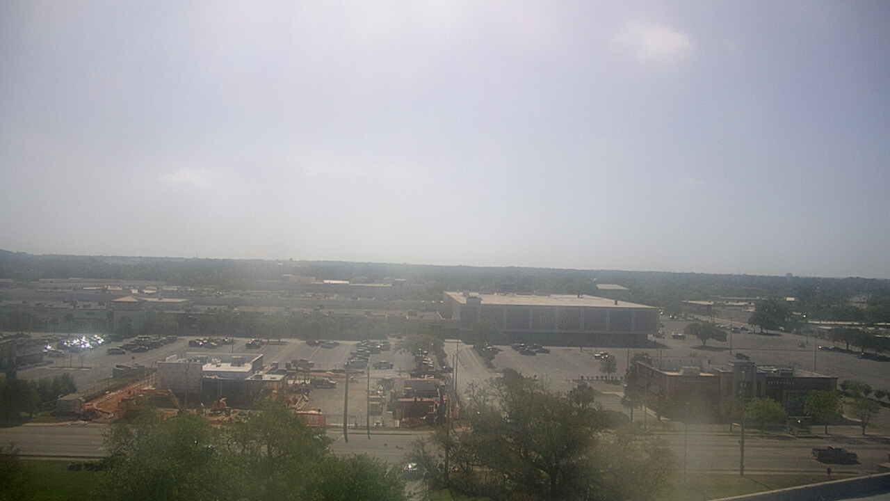 Thumbnail for current weather camera view from Sacred Heart Hospital in Pensacola, Florida