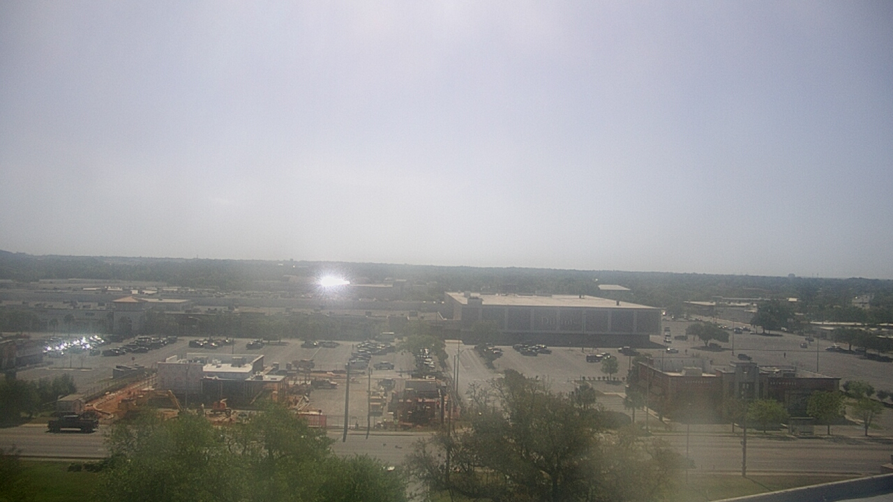 Thumbnail for current weather camera view from Sacred Heart Hospital in Pensacola, Florida