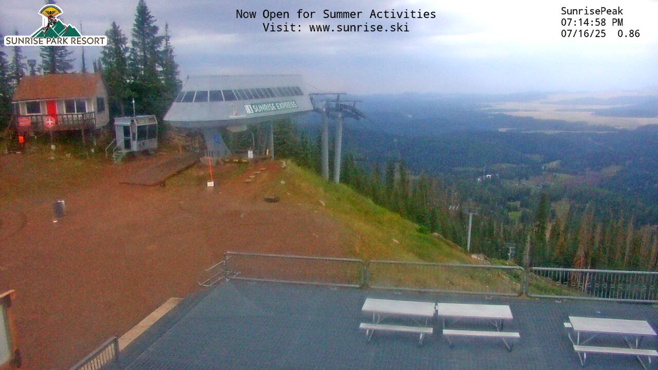 Thumbnail for current weather camera view from Sunrise Park Resort 10650 ft elev in Greer, Arizona