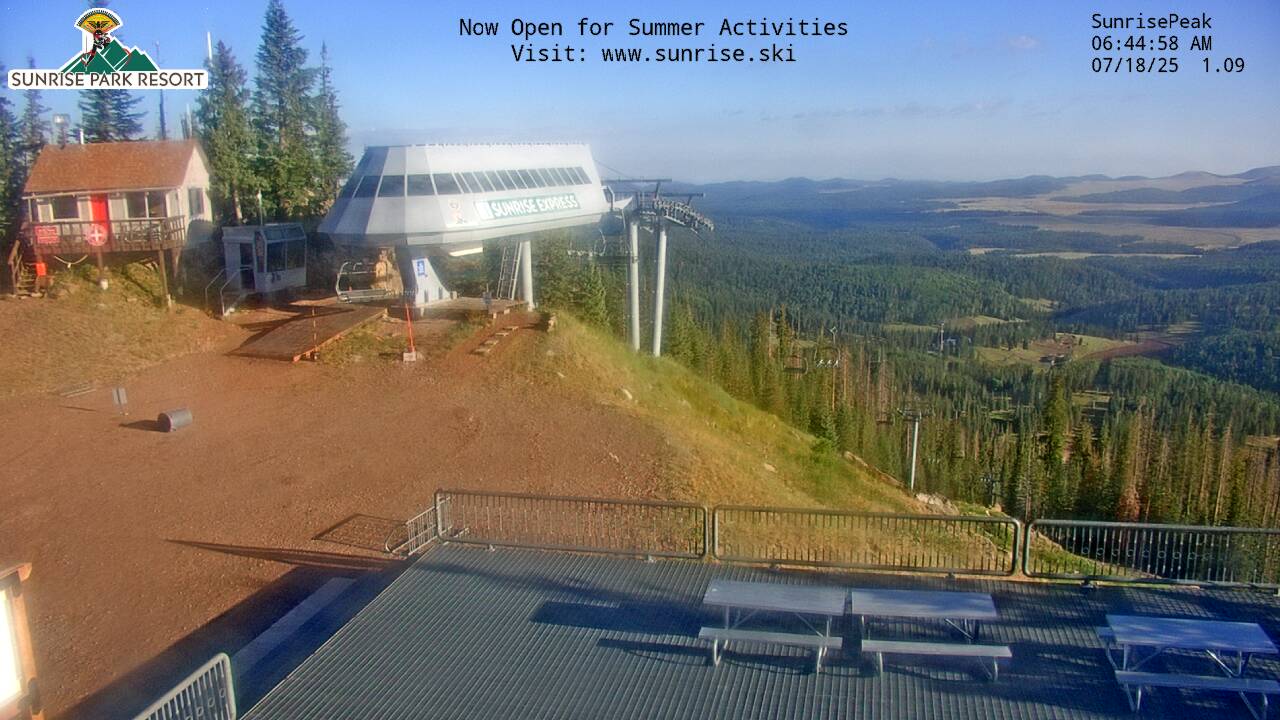 Thumbnail for current weather camera view from Sunrise Park Resort 10650 ft elev in Greer, Arizona
