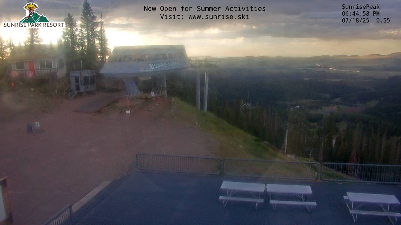 Thumbnail for current weather camera view from Sunrise Park Resort 10650 ft elev in Greer, Arizona