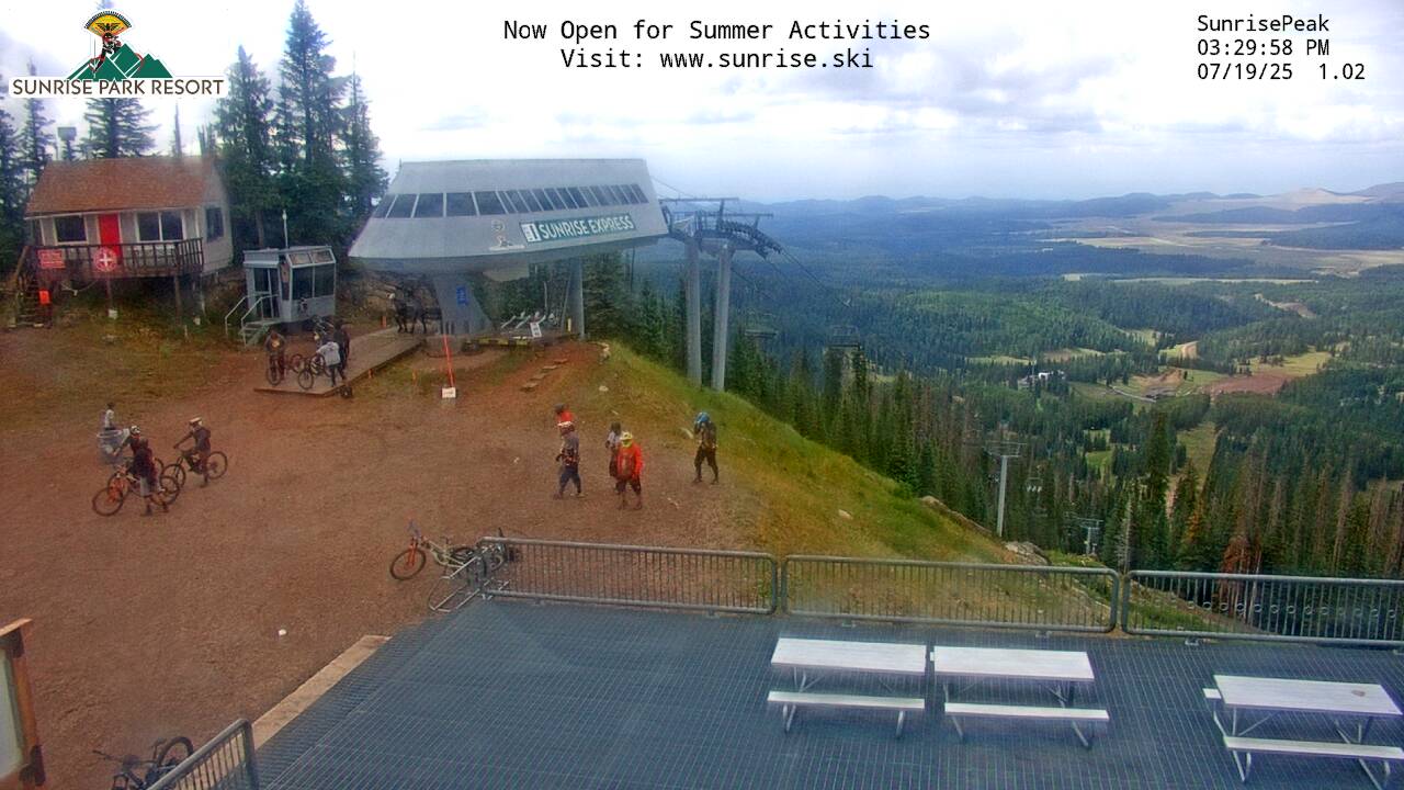 Thumbnail for current weather camera view from Sunrise Park Resort 10650 ft elev in Greer, Arizona