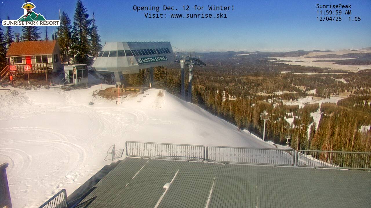 Thumbnail for current weather camera view from Sunrise Park Resort 10650 ft elev in Greer, Arizona