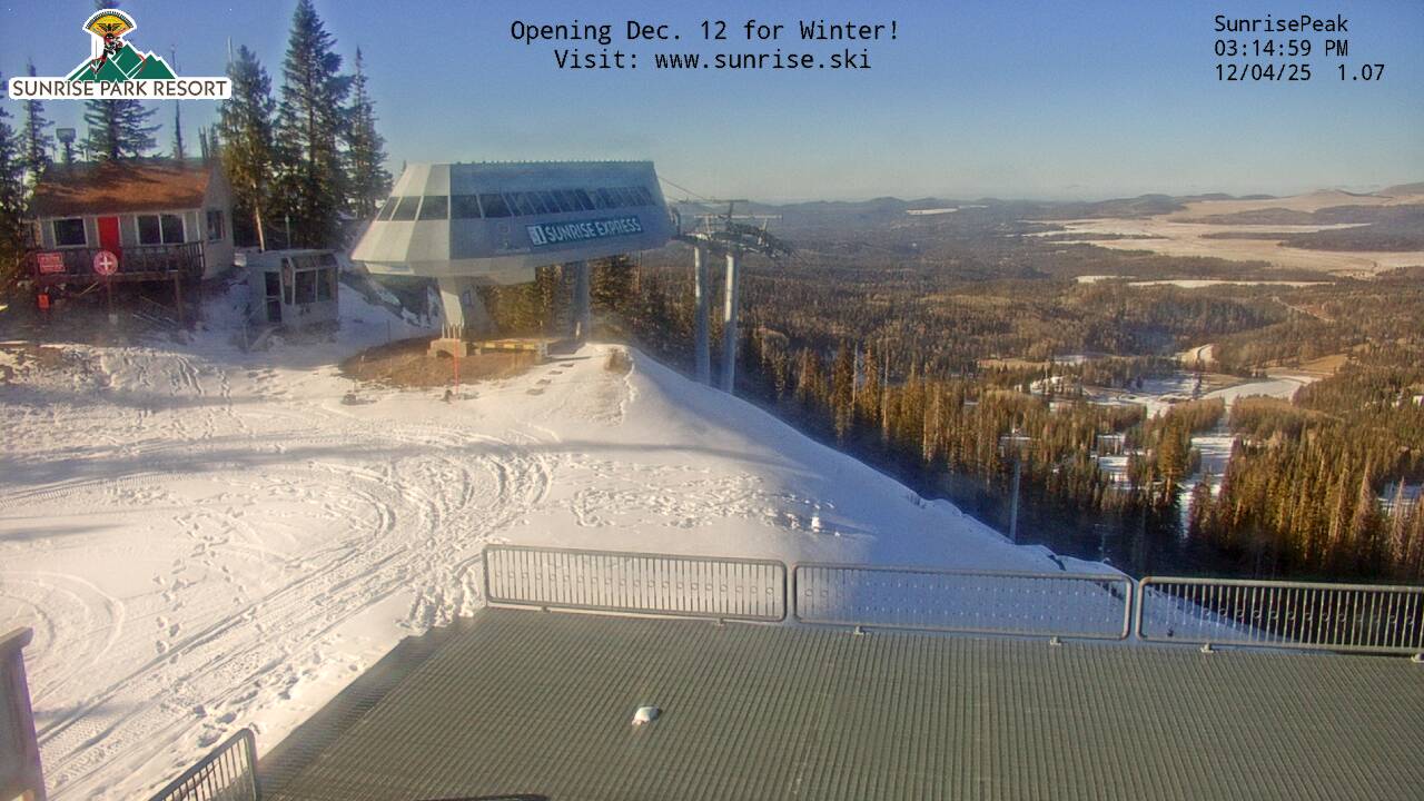 Thumbnail for current weather camera view from Sunrise Park Resort 10650 ft elev in Greer, Arizona